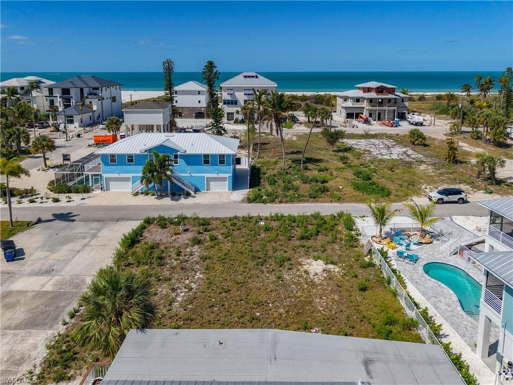 6081 Shelby LN-10
