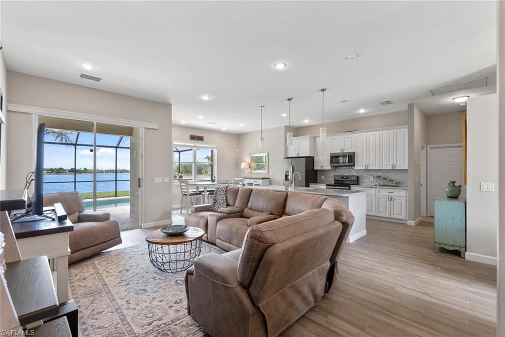 2970 Orange Grove TRL-8