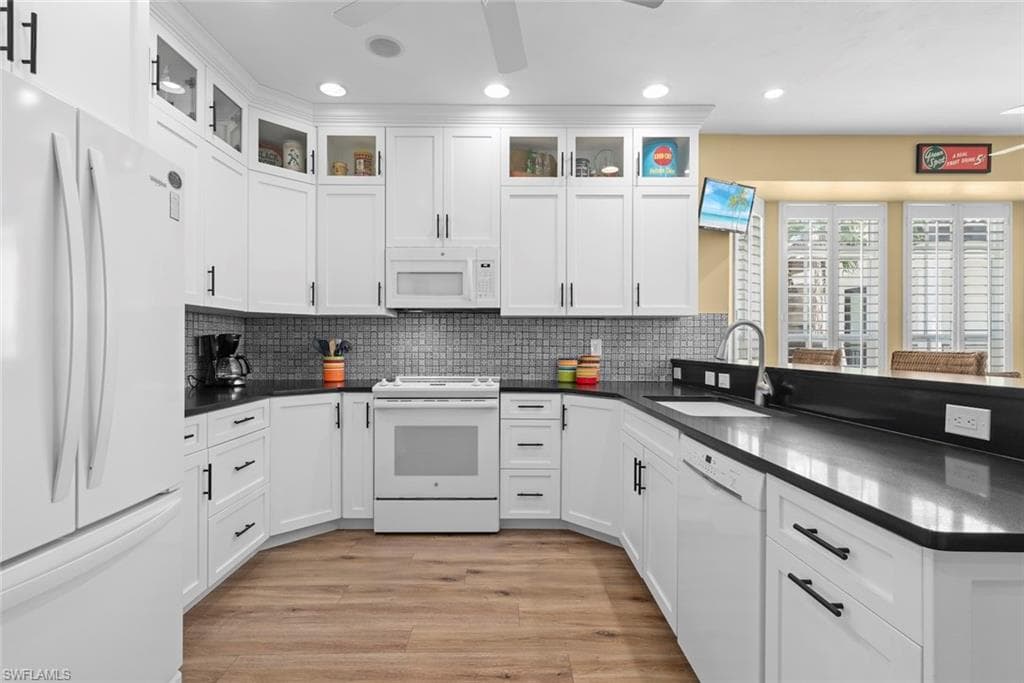 11525 Andy Rosse LN-10