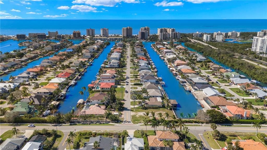 454 Flamingo AVE-23