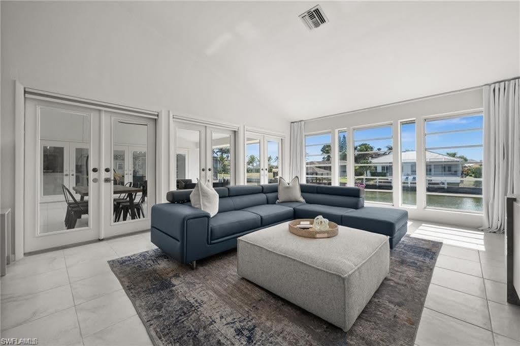 454 Flamingo AVE-16