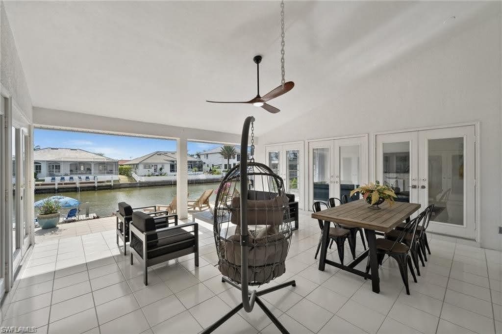 454 Flamingo AVE-22