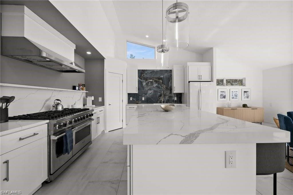 454 Flamingo AVE-9