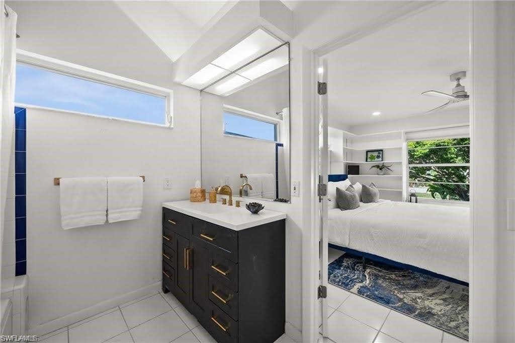 454 Flamingo AVE-14