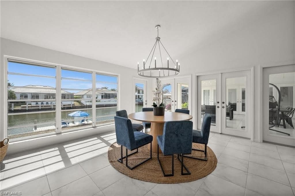 454 Flamingo AVE-11