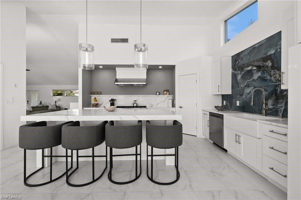 454 Flamingo AVE-8