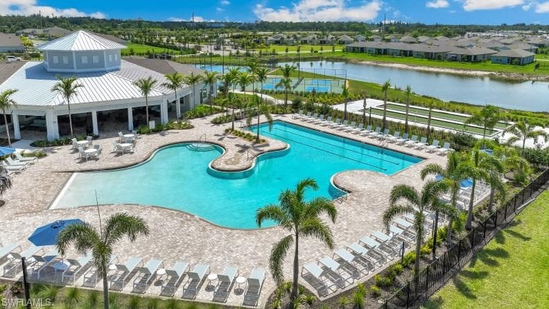 2664 Star Coral DR-37
