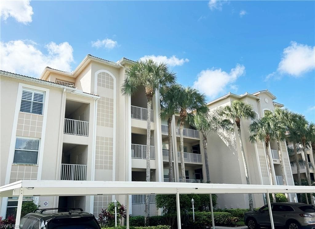 8680 Cedar Hammock CIR 116-18