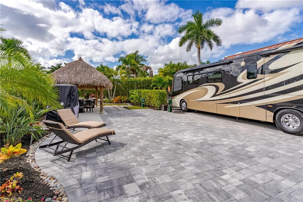 13609 Snapper LN-2