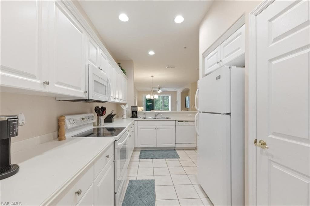 4873 Hampshire CT 104-2