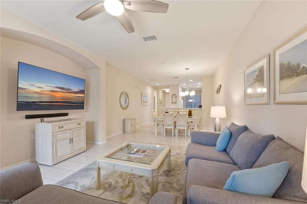 4873 Hampshire CT 104-15