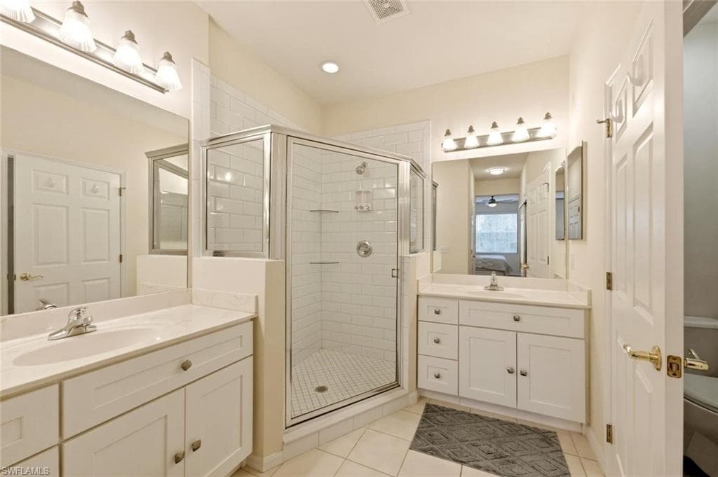 4873 Hampshire CT 104-21