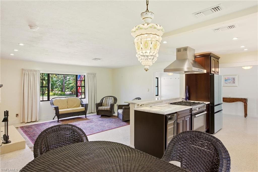 2706 Rhode Island AVE-13