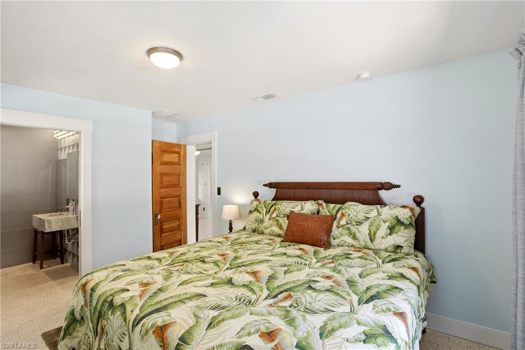 2706 Rhode Island AVE-16