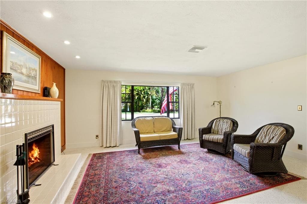 2706 Rhode Island AVE-7