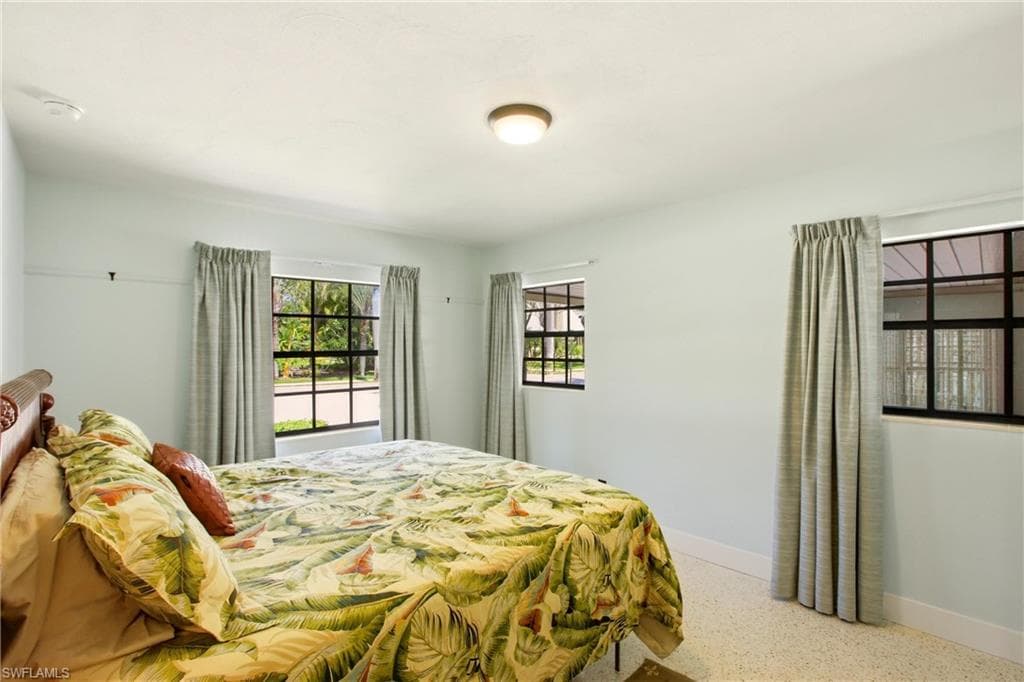 2706 Rhode Island AVE-14