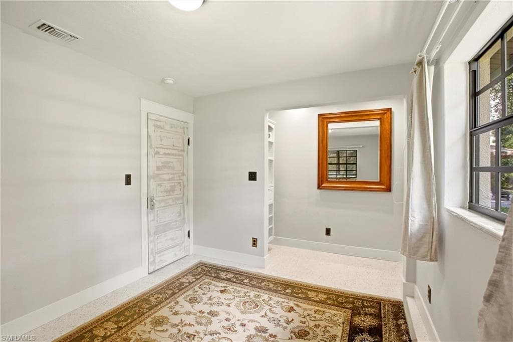 2706 Rhode Island AVE-19