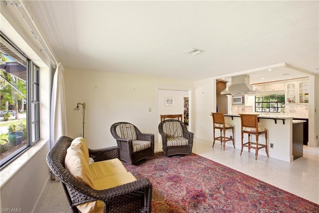 2706 Rhode Island AVE-8