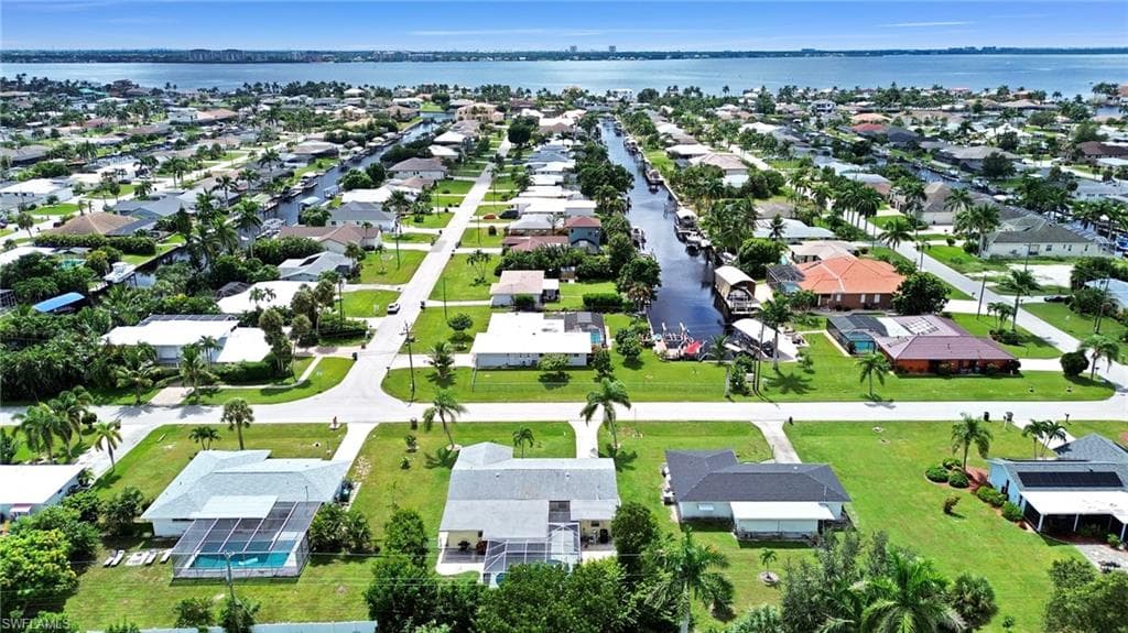 513 Monterey AVE-27