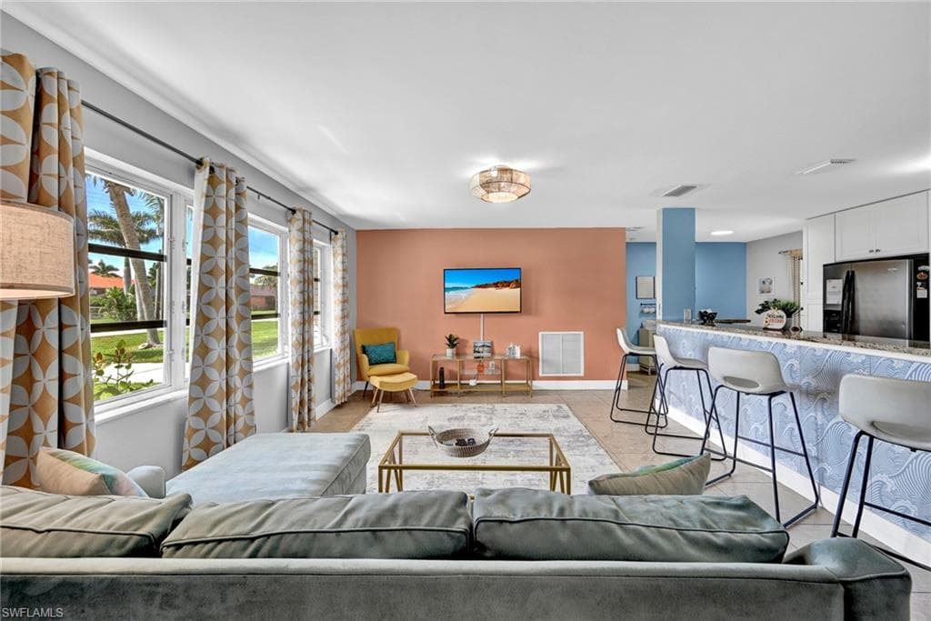 513 Monterey AVE-13