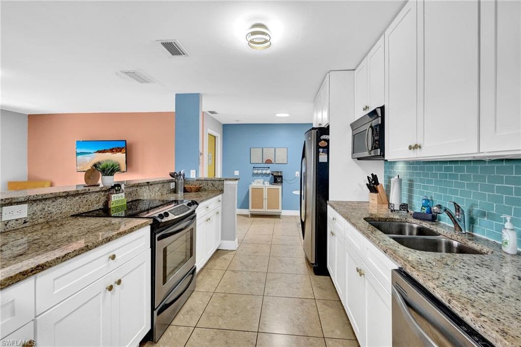 513 Monterey AVE-10