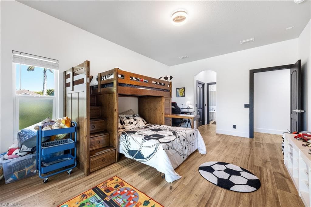 2513 Blackburn CIR-26