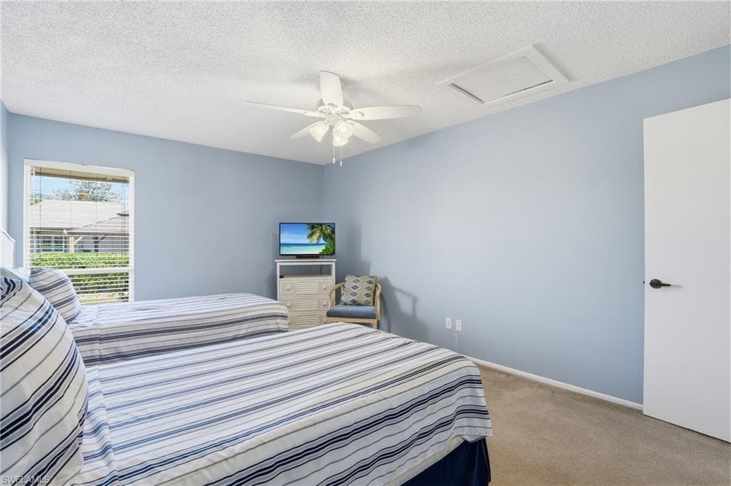 4289 Island CIR 1-26