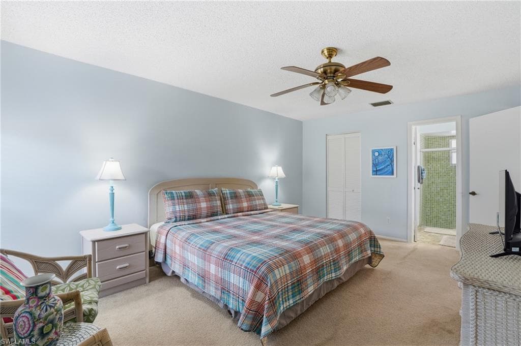 4289 Island CIR 1-22