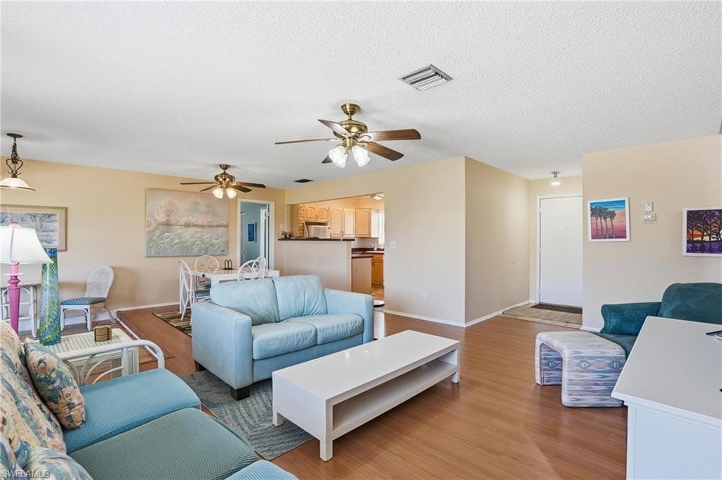 4289 Island CIR 1-9