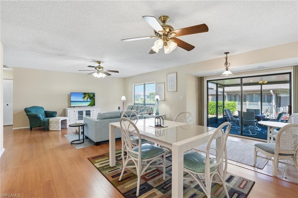 4289 Island CIR 1-11