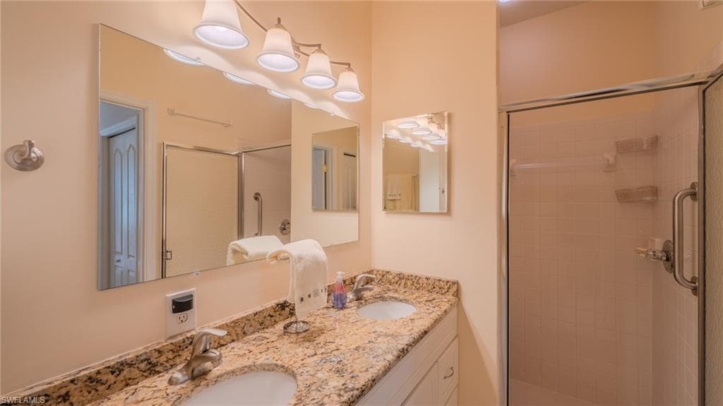 20650 Candlewood Hollow-25
