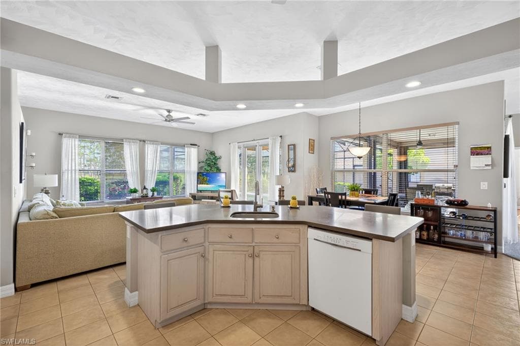 1217 SW 18th ST-11