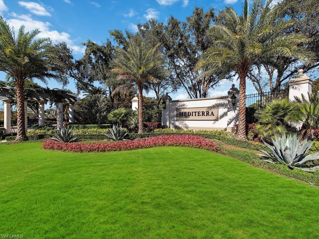 28511 Calabria CT 202-28
