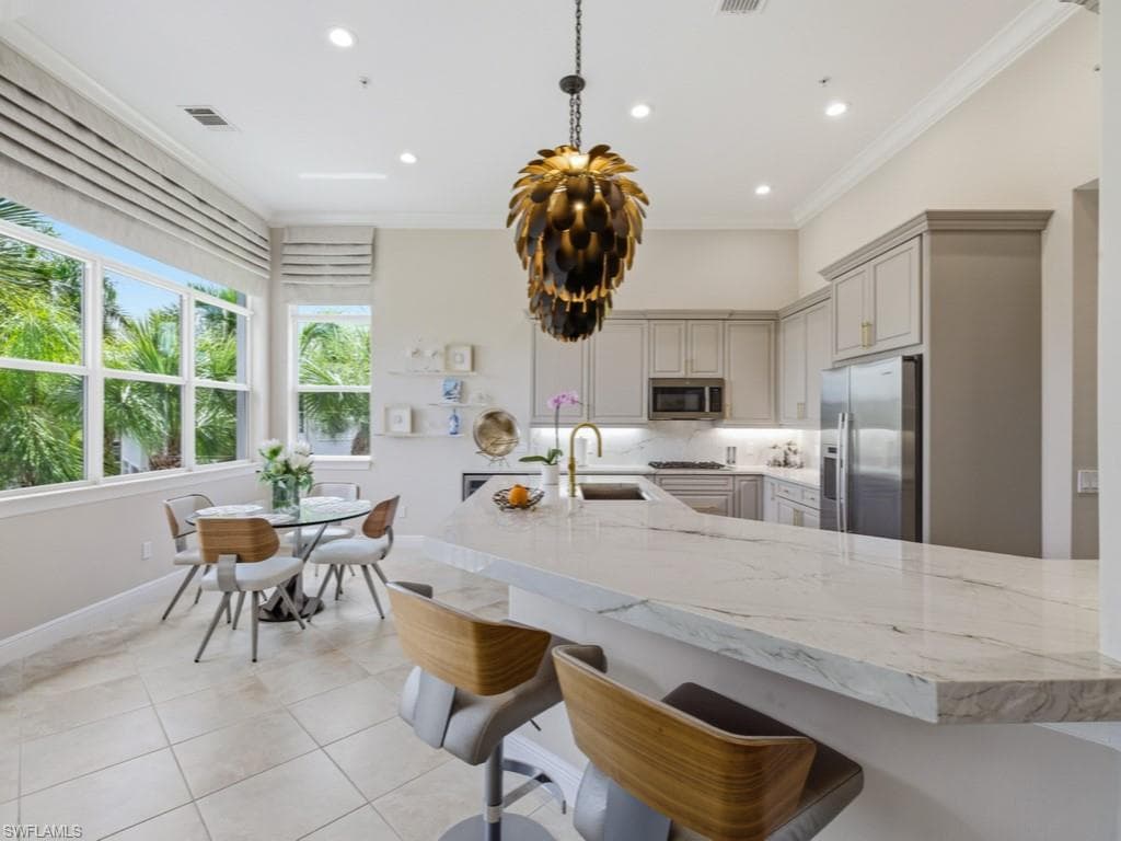 28511 Calabria CT 202-9