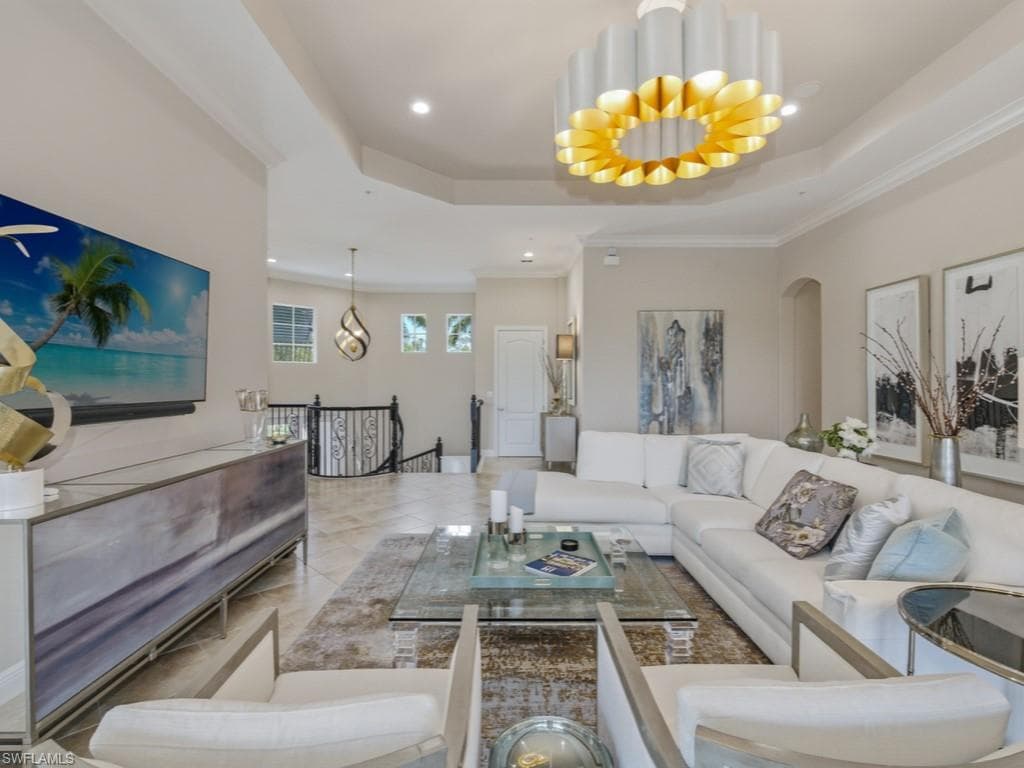 28511 Calabria CT 202-8