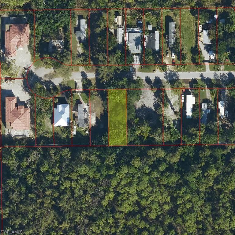 2580 Holly AVE-1