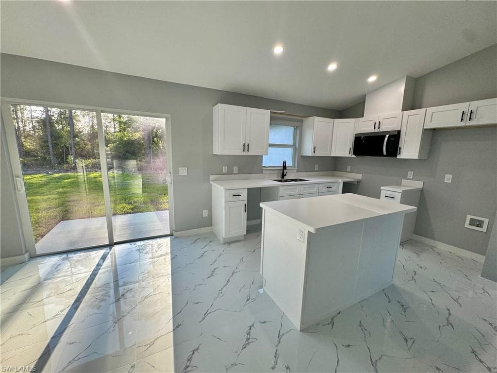 2305 Grant AVE-13