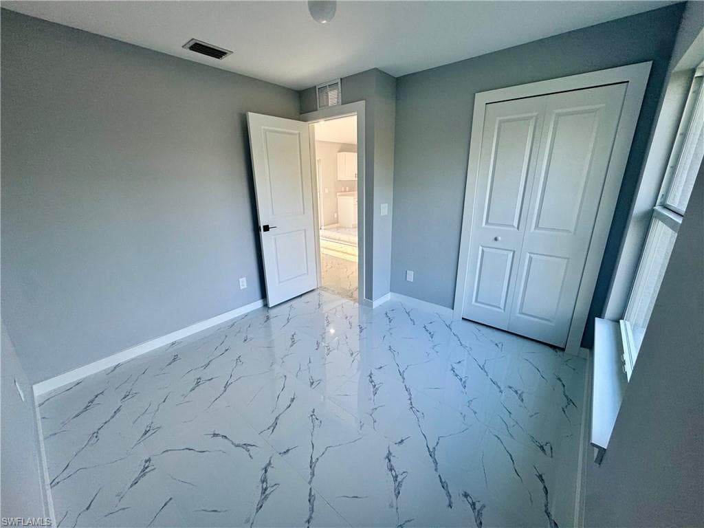 2305 Grant AVE-17