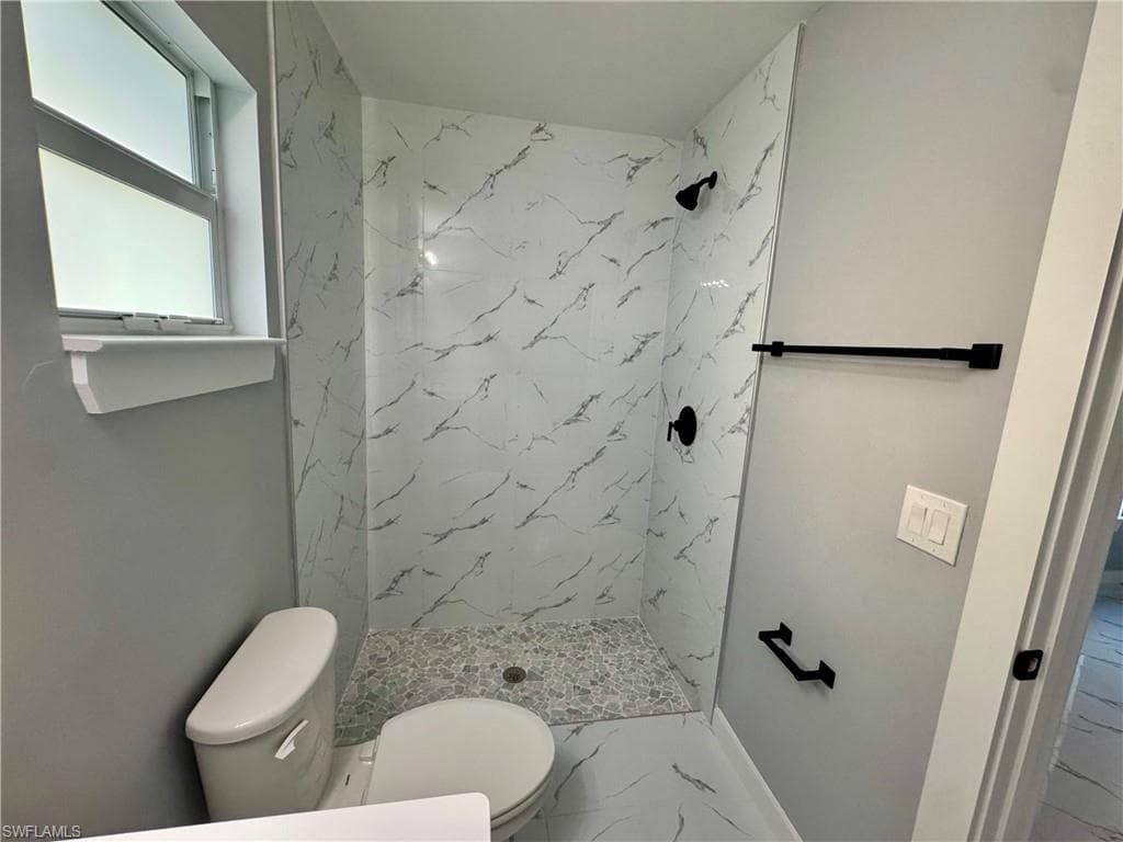 2305 Grant AVE-26