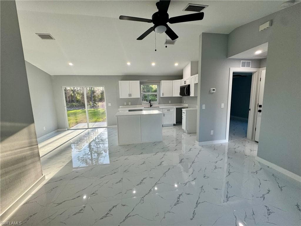 2305 Grant AVE-9