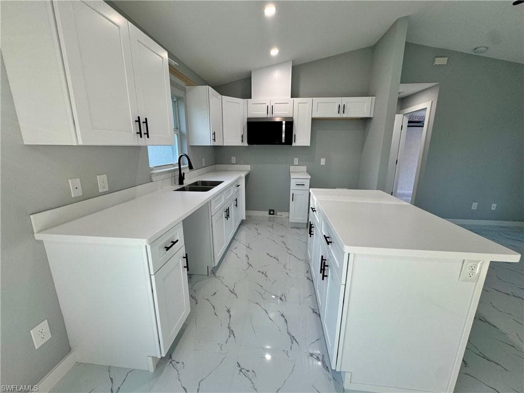 2305 Grant AVE-11