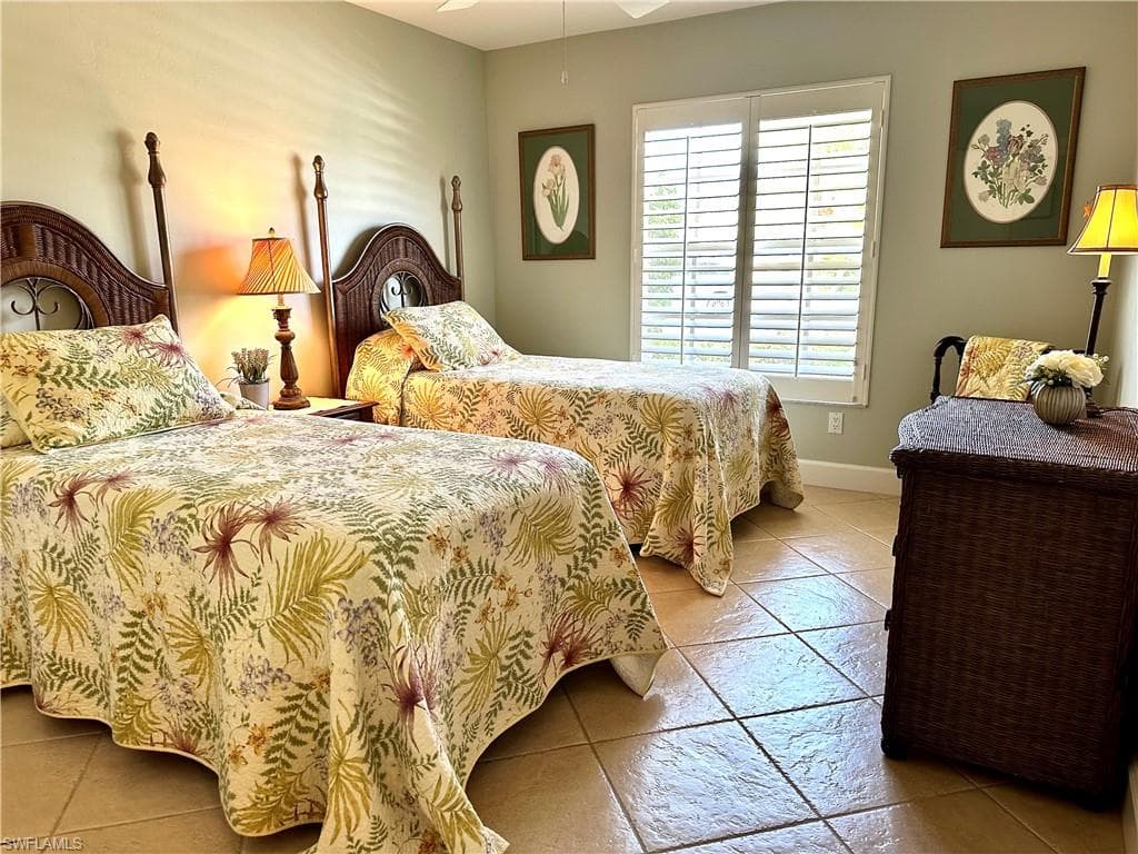 12654 Buttonbush PL-24