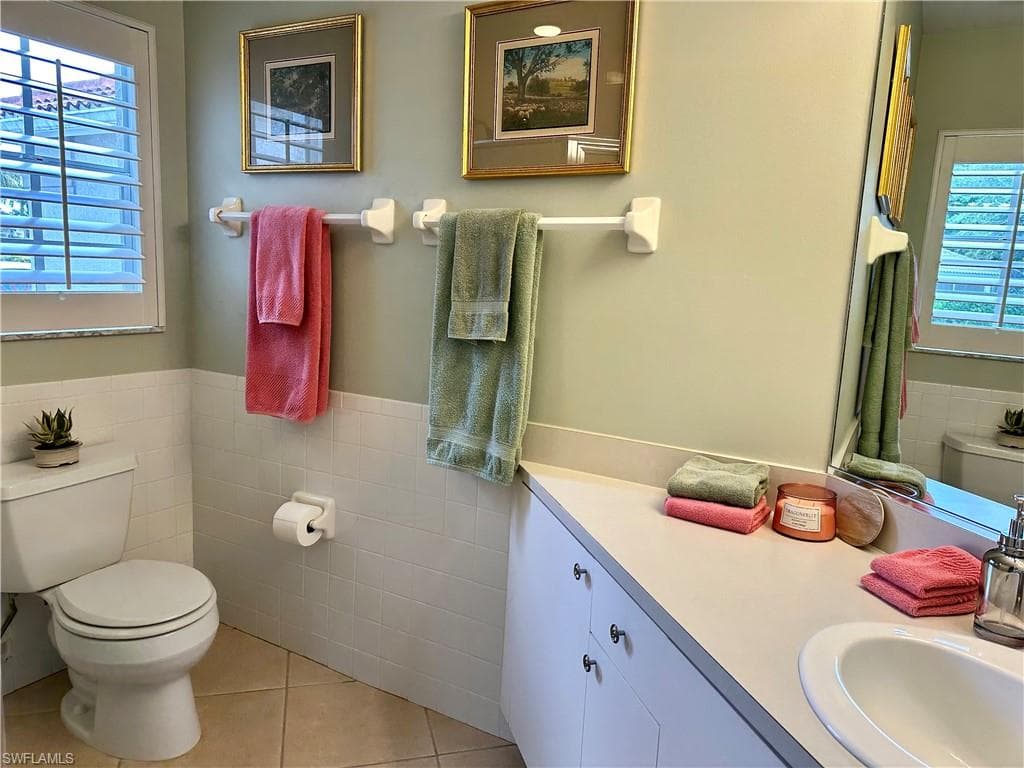 12654 Buttonbush PL-25