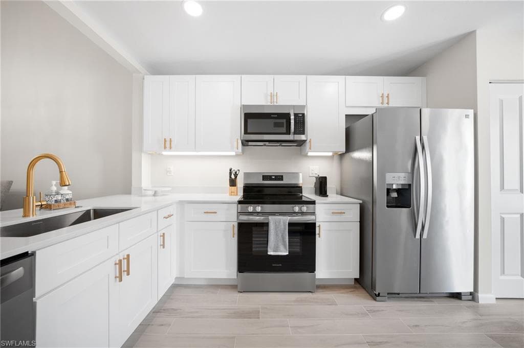 1808 Kings Lake BLVD 203-9
