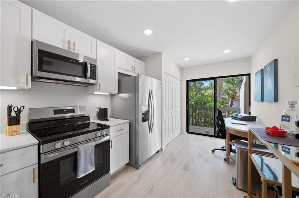 1808 Kings Lake BLVD 203-10