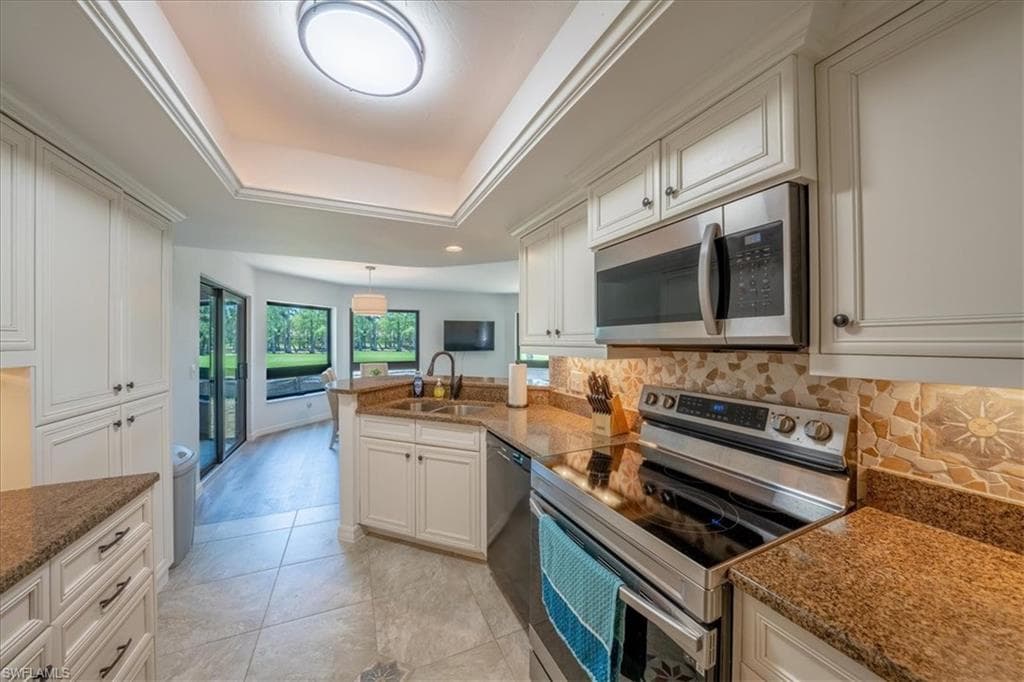 792 Eagle Creek DR 101-12