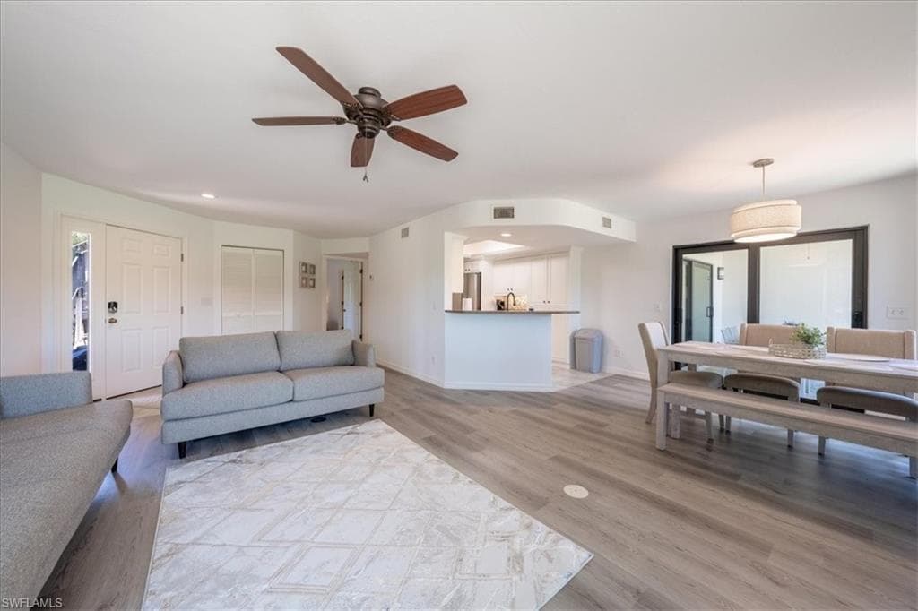 792 Eagle Creek DR 101-9