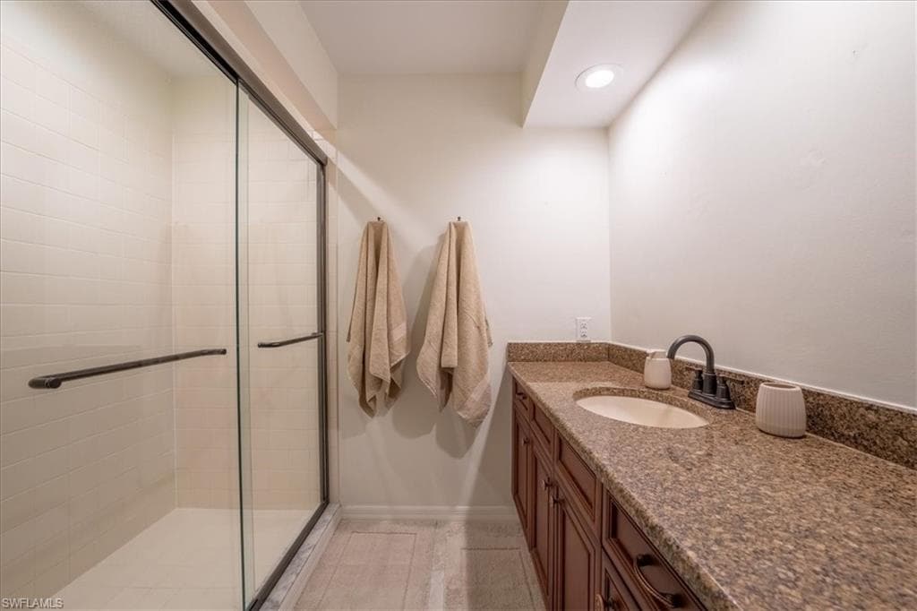 792 Eagle Creek DR 101-15