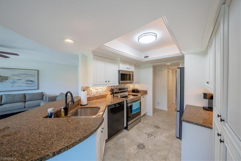 792 Eagle Creek DR 101-11