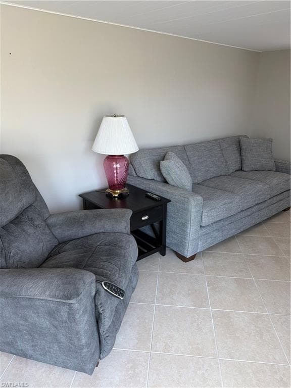 135 Chisholm TRL-5